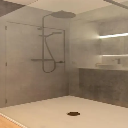 In With Stunning Sea Views 奥斯滕德