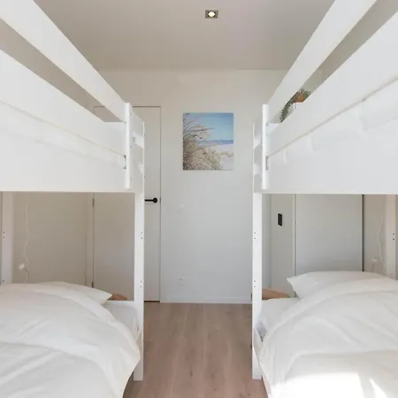 In With Stunning Sea Views 公寓