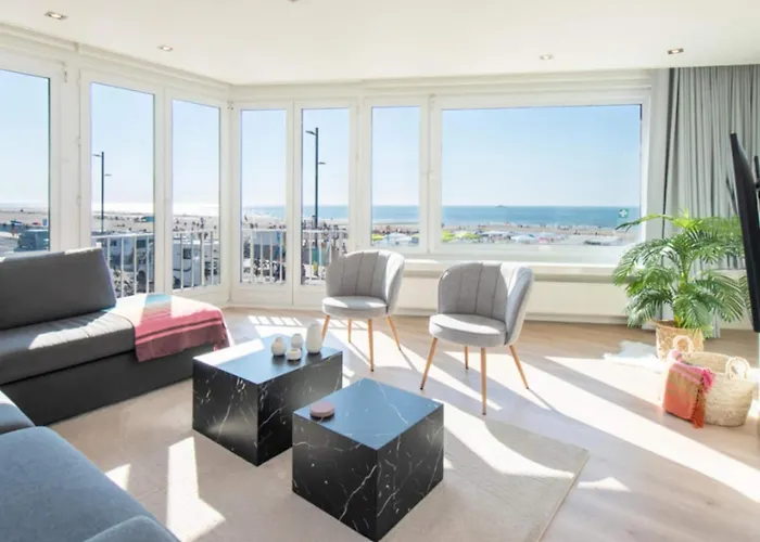 In With Stunning Sea Views Appartement