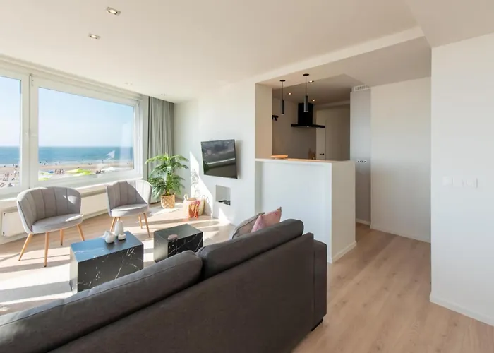 In With Stunning Sea Views